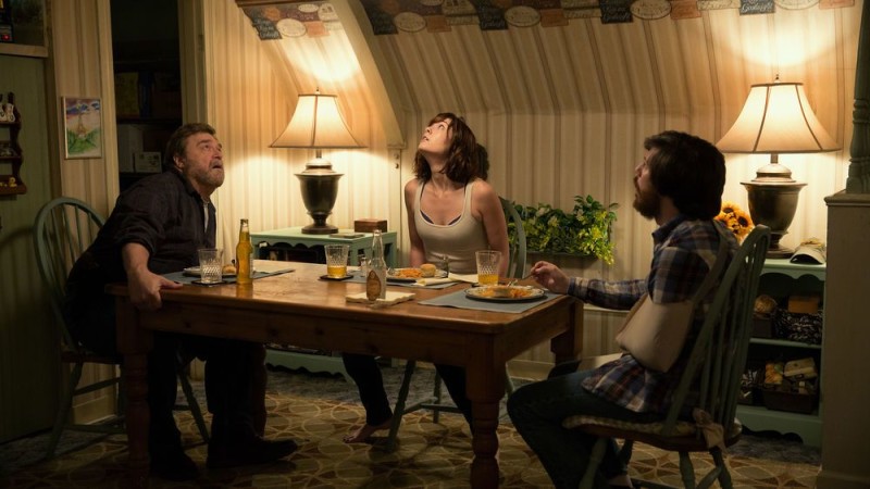 10-cloverfield-lane-01-pn